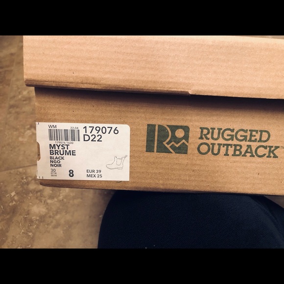 BLACK RAIN BOOTS!!! Size 8 - Picture 4 of 11